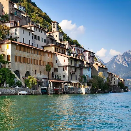Maraini Lake View *